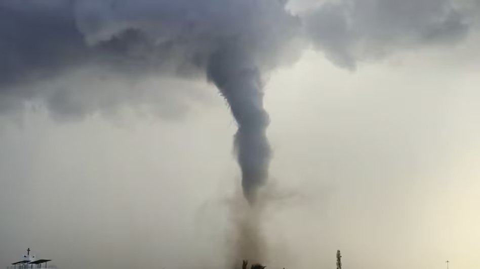 തൂത്തുക്കുടി ചുഴലിക്കാറ്റ്