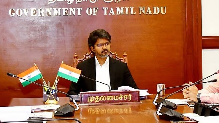 തമിഴ്നാട് സർക്കാർ സ്‌കൂൾ രാഷ്ട്രീയ നിരോധനം പ്രഖ്യാപിക്കുന്നു.